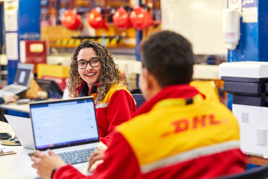 Cómo hacer envíos internacionales por DHL